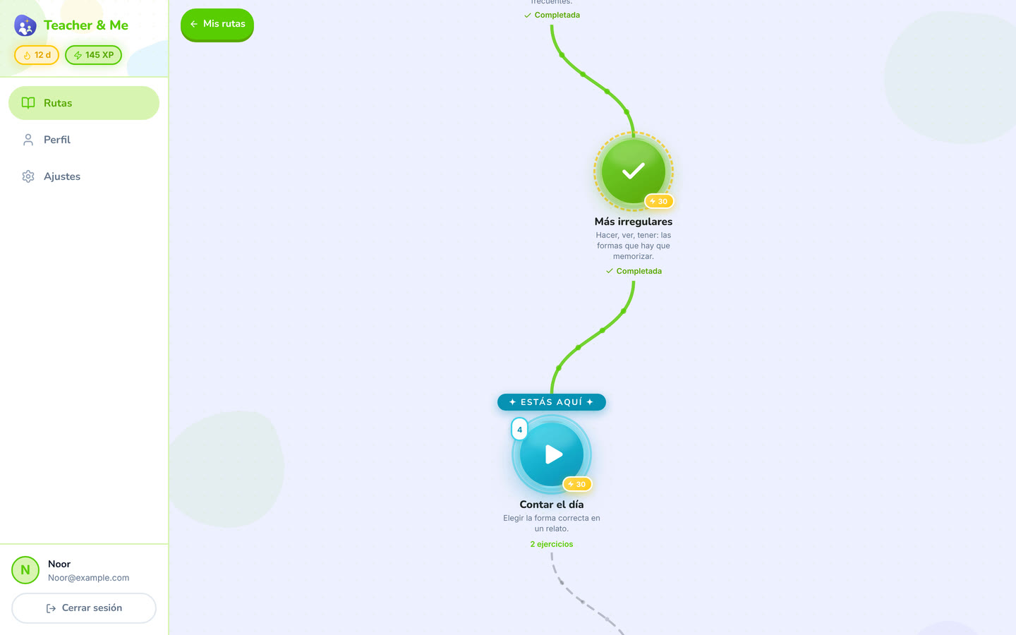 Lesson map on desktop: The winding map the student walks, one lesson at a time. Interface in Spanish, invented demo data.