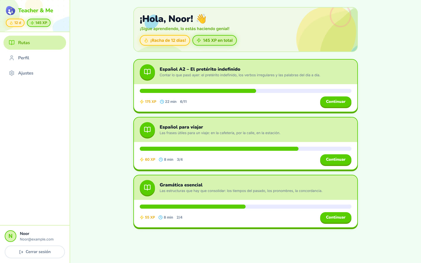 My paths on desktop: The student’s home: the paths their tutor assigned them. Interface in Spanish, invented demo data.