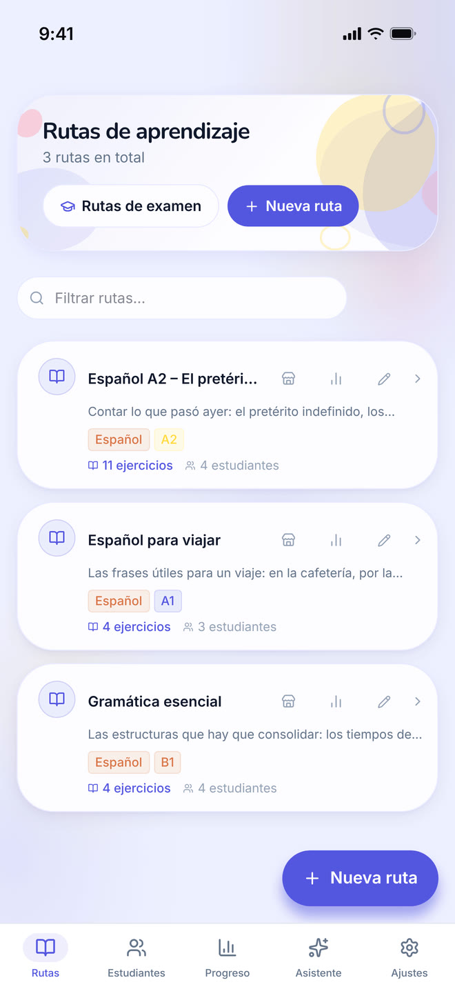 Learning paths on phone: The tutor’s own paths, the first screen after signing in as a teacher. Interface in Spanish, invented demo data.